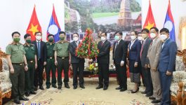 ໃນວັນທີ 7 ເມສາ 2022 ຢູ່ຫ້ອງຮັບຮອງຂອງແຂວງ ທ່ານ ຫງວຽນນາມດິ່ງ ຄະນະປະຈຳພັກແຂວງ, ຮອງປະທານຜູ້ປະຈາໍການສະພາປະຊາຊົນແຂວງເຫງະອານ ສສ ຫວຽດນາມ ພ້ອມຄະນະ ໄດ້ນຳເອົາກະຕ່າດອກໄມ້ເຂົ້າອວຍພອນການນຳແຂວງ ບໍລິຄຳໄຊ ເນື່ອງໃນໂອກາດວັນບຸນປີໃໝ່ລາວ ພສ 2565 ທີ່ຈະມາເຖິງນີ້, ໂດຍການຕ້ອນຮັບຢ່າງອົບອູ່ນສະໜິດສະໜົມຈາກ ທ່ານ [&hellip;]
