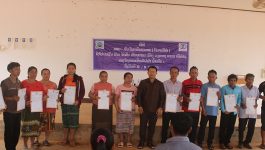   ຕອນເຊົ້າຂອງວັນທີ 10 ພຶດສະພາ 2022 ຢູ່ບ້ານຫ້ວຍຫອຍ, ເມືອງວຽງທອງ, ແຂວງບໍລິຄໍາໄຊ ພະນັກງານຫ້ອງການຊັບພະຍາກອນທໍາມະຊາດ ແລະ ສິ່ງແວດລ້ອມ ເມືອງ ໄດ້ຈັດພິທີ ມອບ – ຮັບ ໃບຕາດິນຖາວອນ (ດີນກະສິກໍາ) ຂອງໂຄງການເຂື່ອນໄຟຟ້ານໍ້າເທີນ 1 [&hellip;]