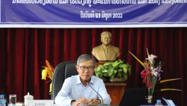 ໃນຕອນບ່າຍຂອງວັນທີ 21 ມິຖຸນາ 2022 ຢູ່ຫ້ອງປະຊຸມພະແນກໂຍທາທິການ ແລະ ຂົນສົ່ງແຂວງ ທ່ານ ວຽງສະຫວັດ ສີພັນດອນ ກຳມະການສູນກາງພັກ ລັດຖະມົນຕີກະຊວງໂຍທາທິການ ແລະ ຂົນສົງ ພ້ອມຄະນະ ລົງໄດ້ເຄື່ອນໄຫວຢ້ຽມຢາມ ແລະ ໂອ້ລົມພະນັກງານຂົງເຂດໂຍທາທິການ ແລະ ຂົນສົ່ງແຂວງບໍລິຄຳໄຊ. [&hellip;]