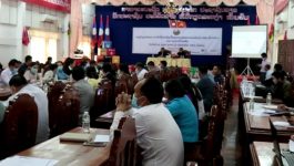 ໃນວັນທີ 28 ມີຖຸນາ 2022 ຢູ່ຫ້ອງວ່າການເມືອງຄຳເກີດ ແຂວງບໍລິຄຳໄຊ ໄດ້ຈັດກອງປະຊຸມເຜີຍແຜ່ການຈັດຕັ້ງປະຕິບັດເປົ້າໝາຍການພັດທະນາແບບຍືນຍົງ ໂດຍການເປັນປະທານຂອງທ່ານ ຄຳຜີ້ນ ພິລະກອນ ຮອງຫົວໜ້າກົມອົງການຈັດຕັ້ງສາກົນ ກະຊວງການຕ່າງປະເທດ, ໂດຍມີ ທ່ານ ສີສະຫວັດ ສີວົງໄຊ ຮອງຫົວໜ້າໜ້າພະແນກການຕ່າງປະເທດ ແຂວງບໍລິຄຳໄຊ, ມີບັນດາຫົວໜ້າ, ຄະນະຫ້ອງການ, [&hellip;]