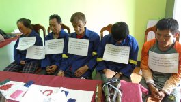 ໂດຍປະຕິບັດຕາມວາລະແຫ່ງຊາດ ວ່າດ້ວຍການແກ້ໄຂບັນຫາຢາເສບຕິດ ເຈົ້າໜ້າທີ່ວິຊາສະເພາະກອງບັນຊາການ ປກສ ເມືອງຄຳເກີດ ແຂວງບໍລິຄໍາໄຊ ໃຫ້ຮູ້ວ່າ: ວັນທີ 20 ເມສາ 2022 ໄດ້ມີພົນລະເມືອງດີລາຍງານວ່າ ມີກຸ່ມຄົນຈໍານວນໜຶ່ງ ໄດ້ເຄື່ອນໄຫວຄ້າຂາຍ ແລະ ມົ້ວສຸມເສບຢາເສບຕິດ ໂດຍໃຊ້ ເຮືອນຂອງ ທ້າວ ບານ, [&hellip;]
