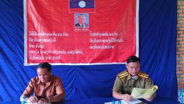 ໃນຕອນເຊົ້າ ວັນທີ 05 ສິງຫາ 2022 ຢູ່ທີ່ສະໂມສອນໂຮງຮຽນປະຖົມບ້ານປັດຊຸມ ເມືອງປາກຊັນ ແຂວງບໍລິຄໍາໄຊ ໄດ້ຈັດພິທີເປີດບັ້ນດໍາເນີນການສ້າງຄອບຄົວ ແລະ ບ້ານປ້ອງກັນຄວາມສະຫງົບດີ, ໂດຍການເປັນປະທານຂອງທ່ານ ວົງສີ ທອງສີອິນທິປັນຍາ ເຈົ້າເມືອງປາກຊັນ, ມີທ່ານ ພັນໂທ ຮັກ ເທວາ ຮອງຫົວໜ້າກອງບັນຊາການ [&hellip;]