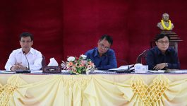 ໃນວັນທີ 5 ສິງຫາ 2022 ຢູ່ຫ້ອງປະຊຸມຊັ້ນ III ຫ້ອງວ່າການເມືອງວຽງທອງ ແຂວງບໍລິຄໍາໄຊ ໄດ້ຈັດກອງປະຊຸມປຶກສາຫາລືການຄຸ້ມຄອງອ່າງໂຕ່ງເຂື່ອນໄຟຟ້ານ້ຳເທີນ 1 ຕິດພັນກັບການຄຸ້ມຄອງປ່າສະຫງວນແຫ່ງຊາດນ້ຳກະດິງ ໂດຍເປັນກຽດເຂົ້າຮ່ວມເປັນປະທານ ຂອງທ່ານ ພັອ ຄໍາແພນ ວິລືທຳ ເຈົ້າເມືອງ ວຽງທອງ, ທ່ານ ພູເຂົາເງິນ [&hellip;]