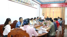 ຕອນເຊົ້າຂອງວັນທີ 4 ສິງຫາ 2022 ຢູ່ຫ້ອງປະຊຸມຄະນະປະຈໍາພັກເມືອງ ເມືອງຄໍາເກີດ ແຂວງບໍລິຄຳໄຊ ໄດ້ຈັດກອງປະຊຸມທົບທວນກ່ຽວກັບການເຄື່ອນໄຫວວຽກງານໂຄສະນາເຜີຍແຜ່ປູກຈິດສຳນຶກ ໃຫ້ກັບທີມງານໂຄສະນາຂັ້ນເມືອງ ໂດຍເປັນປະທານຂອງທ່ານ ສີທັດ ພິມມະຈັນ ຮອງຫົວຫນ້າກອງອຸທິຍານແຫ່ງຊາດນາກາຍ – ນ້ຳເທີນ, ມີຫົວຫນ້າກອງເລຂາຂັ້ນເມືອງ ຜູ້ປະສານງານໂຄງການ ພ້ອມດ້ວຍຄະນະກໍາມະການເຄື່ອນໄຫວເຜີຍແຜ່ໂຄສະນາປູກຈິດສຳນຶກຂັ້ນເມືອງເຂົ້າຮ່ວມ. ໃນກອງປະຊຸມ ໄດ້ຜ່ານຂໍ້ຕົກລົງຂອງທ່ານເຈົ້າເມືອງ [&hellip;]