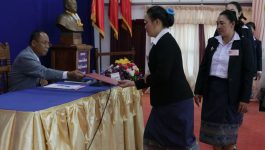 ພິທີປິດຊຸດຝຶກອົບຮົມທິດສະດີການເມືອງ – ການປົກຄອງ ລະບົບ 45 ວັນ ຊຸດທີ V ຂອງເມືອງຄໍາເກີດ ຊຸດທີ 56 ຂອງແຂວງ ໄດ້ຈັດຂຶ້ນໃນວັນ 30 ສິງຫາ 2020 ຢູ່ຫ້ອງປະຊຸມຫ້ອງວ່າການງເມືອງ, ໃຫ້ກຽດເປັນປະທານຂອງສະຫາຍ ວິໄລ ສີສະມຸດ [&hellip;]