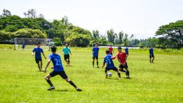 ການແຂ່ງຂັນບານເຕະເຍົາວະຊົນອາຍຸບໍ່ເກີນ 17 ປີ ຍິງ-ຊາຍ ຊີງຂັນທ່ານເຈົ້າແຂວງບໍລິຄຳໄຊ ໄດ້ຈັດຂຶ້ນໃນວັນທີ 20 ກັນຍາ 2022 ຢູ່ເດີນເຕະບານເມືອງປາກຊັນ ແລະ ເດີ່ນກິລາໂຮງຮຽນມັດທະຍົມຕົ້ນໂພສີ ໂດຍມີຄະນະຮັບຜິດຊອບຈັດການແຂ່ງຂັນ, ຄູຝືກ ແລະ ທີມນັກກິລາ ຕາງໜ້າຂອງໂຮງຮຽນທົ່ວແຂວງ ເຂົ້າຮ່ວມ. ທ່ານ ຄໍາມອນ [&hellip;]