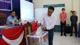 ໃນຕອນເຊົ້າວັນທີ 5 ຕຸລາ 2020 ຢູ່ຫ້ອງປະຊຸມສູນວັດທະນະທຳເດັກ ເມືອງຄຳເກີດ ແຂວງບໍລິຄຳໄຊ ໄດ້ຈັດກອງປະຊຸມໃຫຍ່ ຄັ້ງທີ່ II ສະມາຄົມຮ້ານອາຫານ, ຮ້ານກິນດື່ມ, ບັນເທິງ ແລະ ຄາຣາໂອເກະ ທົ່ວເມືອງ, ໃຫ້ກຽດເປັນປະທານໂດຍທ່ານ ສຸດທິພົງ ຈັນທະພັນ ປະທານສະມາຄົມ [&hellip;]