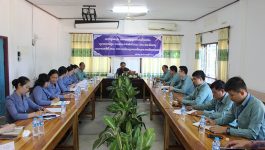 ກອງປະຊຸມ ສະຫຼຸບຖອດຖອນບົດຮຽນ ການຈັດຕັ້ງປະຕິບັດການຮຽນ – ການສອນ ປະຈຳສົກປີ 2021 – 2022 ຂອງໂຮງຮຽນການເມືອງ – ການປົກຄອງ ແຂວງບໍລິຄຳໄຊ ໄດ້ຈັດຂຶ້ນໃນຕອນເຊົ້າຂອງວັນທີ 10 ພະຈິກ 2022 ຢູ່ຫ້ອງປະຊຸມຂອງຕົນ ໂດຍການເປັນປະທານຂອງທ່ານ ວັນໄຊ [&hellip;]