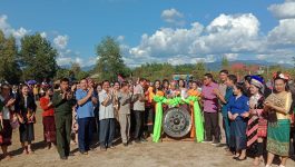 ຕອນບ່າຍວັນທີ 16 ພະຈິກ 2022 ໂຮງຮຽນມັດທະຍົມສຶກສາສົມບູນວຽງຄຳ (ມສ ວຽງຄຳ) ເມືອງປາກກະດິງ ແຂວງບໍລິຄຳໄຊ ໄດ້ຈັດພິທີເປີດງານກິລາຕ້ານຢາເສບຕິດ ຄັ້ງທີ XV ພາຍໄຕ້ການເປັນປະທານຂອງທ່ານ ດວງຕາ ຈັນທະວົງຜູ້ອຳນວຍການຂອງໂຮງຮຽນ, ເປັນກຽດເຂົ້າຮ່ວມຂອງທ່ານ ເພັງ ເພີນຈິດ ຫົວໜ້າຫ້ອງການສຶກສາທິການ ແລະ [&hellip;]