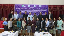 ໃນຕອນເຊົ້າຂອງວັນທີ 21 ທັນວາ 2022 ຢູ່ຫ້ອງປະຊຸມໂຮງແຮມດອກຈໍາປາ ໄດ້ຈັດພິທີຝຶກອົບຮົມການສ້າງຄວາມເຂັ້ມແຂງໃຫ້ກັບຄະນະຮັບຜິດຊອບກົນໄກຮ້ອງທຸກ ແລະ ໄກ່ເກ່ຍຂັ້ນບ້ານ, ເມືອງ ແລະ ແຂວງ ຂອງໂຄງການສ້າງຄວາມທົນທານຂອງປະຊາກອນໃນຕົວເມືອງ ເພື່ອປັບຕົວເຂົ້າກັບການປ່ຽນແປງດິນຟ້າອາກາດ ໂດຍການຄຸ້ມຄອງ ແລະ ນຳໃຊ້ທ່າແຮງຂອງລະບົບນິເວດຂອງ ສປປ ລາວ ໂດຍການເຂົ້າຮ່ວມຂອງທ່ານ ວອນວິໄລ [&hellip;]