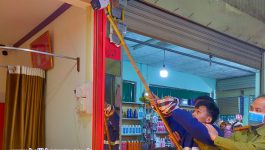 ເຈົ້າໜ້າທີ່ວິຊາສະເພາະ ປກສ ເມືອງຄໍາເກີດ ແຂວງບໍລິຄໍາໄຊ ໃຫ້ຮູ້ວ່າ: ໃນວັນທີ 16 ທັນວາ 2022 ສາມາດກັກຕົວຜູ້ຖືກຫາທີ່ກະທໍາຜິດ ໃນຂໍ້ຫາລັກຊັບພົນລະເມືອງໄດ້ 1 ຄົນ ຄື: ທ້າວ ຈິດຕະກອນ ໂສລັດຕະນະວົງ ອາຍຸ 23 ປີ, [&hellip;]
