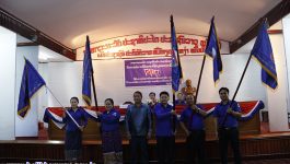ພິທີມອບທຸງໄຊນໍາໜ້າຂະບວນການແຂ່ງຂັນ 4 ບຸກ ໃຫ້ຄະນະບໍລິຫານງານຊາວໜຸ່ມເມືອງຄໍາເກີດ ໄດ້ຈັດຂຶ້ນໃນວັນທີ 25 ພະຈິກ 2022 ທີ່ຫ້ອງປະຊຸມບໍລິສັດພັດທະນາຊົນນະບົດໃໝ່ ເປັນປະທານໂດຍ ທ່ານ ນາງ ໂສພີ ພີມມະຍົດ ເລຂາຄະນະບໍລິຫານງານຊາວໜຸ່ມເມືອງ, ເຂົ້າຮ່ວມໂດຍທ່ານ ທອງມະນີ ໂຄດປັນຍາ ເລຂາຊາວໜຸ່ມແຂວງບໍລິຄຳໄຊ ແລະ [&hellip;]