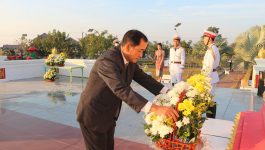 ເພື່ອລະນຶກເຖີງຄຸນງາມຄວາມດີ ຂອງນັກຮົບປະຕິວັດ, ຜູ້ນຳທີ່ແສນເຄົາລົບຮັກ ແລະ ປະຊາຊົນບັນດາເຜົ່າ ທີ່ໄດ້ອຸທິດຊີວິດ, ເລືອດເນື້ອ, ເຫື່ອແຮງ, ກາຍ ແລະ ໃຈ ເພື່ອພາລະກິດປົດປ່ອຍຊາດ ໃນຕອນເຊົ້າຂອງວັນທີ 20 ມັງກອນ 2023 ການນຳຂອງແຂວງ ນຳພາໂດຍທ່ານ ປອ ສຸວັນນີ [&hellip;]