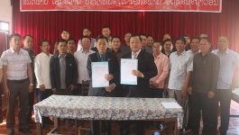 ໃນຕອນເຊົ້າຂອງວັນທີ 14 ກຸມພາ 2023 ຢູ່ຫ້ອງປະຊຸມບ້ານນໍ້າຢ້າງ ເມືອງວຽງທອງ ແຂວງບໍລິຄໍາໄຊ, ຫ້ອງການອຸດສາຫະກຳ ແລະ ການຄ້າເມືອງ ໄດ້ຈັດພິທີມອບ – ຮັບ ວຽກງານປຸງແຕ່ງກະສິກໍາ ແລະ ປ່າໄມ້ ຂັ້ນຕົ້ນ 11 ລາຍການ ລະຫວ່າງຫ້ອງການອຸດສາຫະກໍາ [&hellip;]