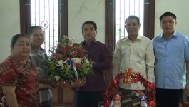 ຮອງເລຂາພັກແຂວງ ແລະ ການນໍາ ເຂົ້າອວຍພອນອາດີດການນໍາແຂວງບໍລິຄຳໄຊ