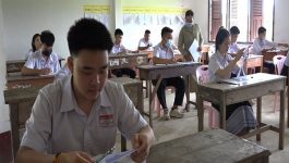ຄະນະພະແນກສຶກສາທິການ ແລະ ກິລາແຂວງ ລົງຕິດຕາມການສອບເສັງຈົບຊັ້ນ ມ7 ຢູ່ສູນສອບເສັງ ມໍປາຍປາກຊັນ