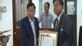ປະດັບຫຼຽງໄຊແຮງງານ ມອບໃບຍ້ອງຍໍ ໃຫ້ບຸກຄົນຜົນງານ 5 ປີ 2016-2020 ພະແນກຊັບພະຍາກອນທຳມະຊາດ ແລະ ສີ່ງແວດລ້ອມ