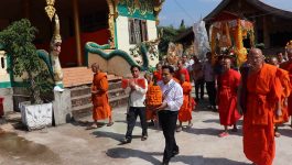 ເມືອງປາກກະດິງຕັ້ງກອງຜ້າປ່າສາມັກຄີຖວາຍທານບູລະນະປະຕິສັງຂອນວັດວາອາຣາມບ້ານບໍ່ທືນມູນຄ່າຫຼາຍກວ່າ 90ລ້ານກີບ