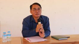 ເຈົ້າເມືອງວຽງທອງ ໂອ້ລົມພໍ່ແມ່ປະຊາຊົນ ບ້ານ ຫ້ວຍຫອຍ