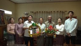 ປະທານກວດກາພັກ-ລັດແຂວງ ພ້ອມດ້ວຍຄະນະຫ້ອງວ່າການແຂວງ ເຂົ້າອວຍພອນອະດີດການນຳແຂວງບໍລິຄຳໄຊ