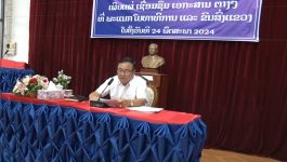 ສະມາຊິກພັກ-ພະນັກງານ ພະແນກ ໂຍທາທິການ ແລະ ຂົນສົ່ງແຂວງ ເຊື່ອມຊຶມຫຼາຍເອກະສານທີ່ສຳຄັນ
