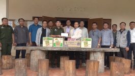 ປະທານ ປ້ອງກັນຊາດ-ປ້ອງກັນຄວາມສະຫງົບແຂວງ ລົງພົບປະພະນັກງານ-ນັກຮົບກອງຮ້ອຍທະຫານຊາຍແດນ 252