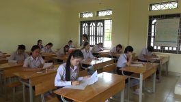 ຮອງເຈົ້າແຂວງບໍລິຄຳໄຊ ພ້ອມດ້ວຍຄະນະສະເພາະກິດຂັ້ນກະຊວງ, ຂັ້ນແຂວງ ລົງກວດກາເບິ່ງການສອບເສັງ ມໍ7