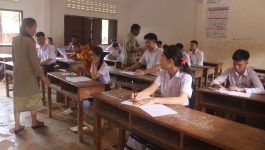 ພິທີເປີດບັ້ນສອບເສັງຈົບຊັ້ນ ມໍ7 ຢູ່ເມືອງວຽງທອງ