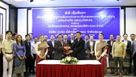 ເຊັນສັນຍາ ໂຄງການກໍ່ສ້າງຊົນລະປະທານທົ່ງແສນທະມາດ ແລະ ແກ້ງໄຊ
