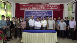 ພິທີເຊັນສັນຍາເກັບຂົນຂີ້ເຫຍື້ອ ລະຫວ່າງ ອົງການພັດທະນາ ແລະ ບໍລິຫານຕົວເມືອງ ກັບ ວິສາຫະກິດສ່ວນບຸກຄົນ