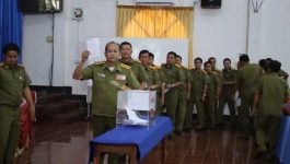 ຮາກຖານພັກຫ້ອງການກອງບັນຊາການ ທາບທາມບຸກຄະລາກອນຮອບທີ 2