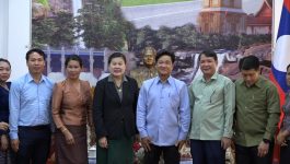 ເຈົ້າແຂວງ ບໍລິຄຳໄຊພ້ອມດ້ວຍຄະນະ ຕ້ອນຮັບການເຂົ້າພົບປະຢ້ຽມຢາມຂອງທ່ານຮອງຫົວໜ້າ ຄະນະໂຄສະນາອົບຮົມສູນກາງພັກ