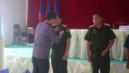 ສະຫຼຸບຖອດຖອນບົດຮຽນກອງປະຊຸມໃຫຍ່ ຄັ້ງທີ III ຄະນະພັກຮາກຖານກອງບັນຊາການທະຫານເມືອງແລະມອບໃບຍ້ອງຍໍຜົນງານ5ປີ