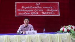 ປິດຊຸດຝຶກອົບຮົມການເມືອງ-ການທະຫານໃຫ້ກຳລັງກອງຫຼອນບ້ານ ທົ່ວກຸ່ມຜາທອງ