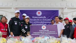 ຫຼາຍພາກສ່ວນມອບເຄື່ອງບັນເທົາທຸກເບື້ອງຕົ້ນ ໃຫ້ຄອບຄົວທີ່ໄດ້ຮັບຜົນກະທົບຈາກໄພນ້ຳຖ້ວມ