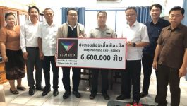 ບໍລິສັດ ທີ ກຼຸບ ຈຳກັດຜູ້ດຽວ ມອບເສື້ອທີ່ລະນຶກ ໃຫ້ພະແນກພະລັງງານ ແລະ ບໍ່ແຮ່ແຂວງບໍລິຄຳໄຊ