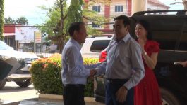 ປະທານຄະນະກຳມະການປະຊາຊົນແຂວງຮ່າຕິ້ງ ຢ້ຽມຢາມໂຮງຮຽນການເມືອງ-ການປົກຄອງແຂວງ ບໍລິຄຳໄຊ