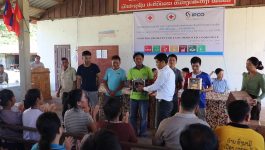 ປະຊາຊົນບ້ານທົ່ງນາມີ ໄດ້ຮັບເຕົາໄຟປະຢັດ 1.275 ໜ່ວຍ