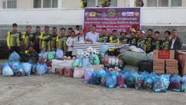 ທີມງານຮ້ານເອເອັນ ບໍລິການສ້ອມແປງລົດທົ່ວໄປ ມອບອຸປະກອນການຮຽນ ການສຶກສາ ແລະ ເຄື່ອງຊ່ວຍເຫຼືອ ເມືອງໄຊຈຳພອນ.
