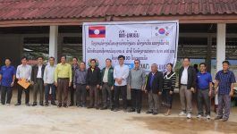 ພິທີປະມູນໂຄງການກໍ່ສ້າງເສັ້ນທາງຊອຍປູຢາງ 2 ຊັ້ນ ບ້ານທົ່ງແສນ ແລະ ໂຄງການກໍ່ສ້າງຝາຍນ້ຳລົ້ນ ບ້ານປຸງປ່າຕາວ